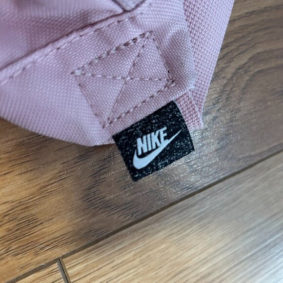 Nike Fanny Belt Bag Womens 3 Pockets Adjustable Pink Logo Waist Shoulder - Picture 2 of 5